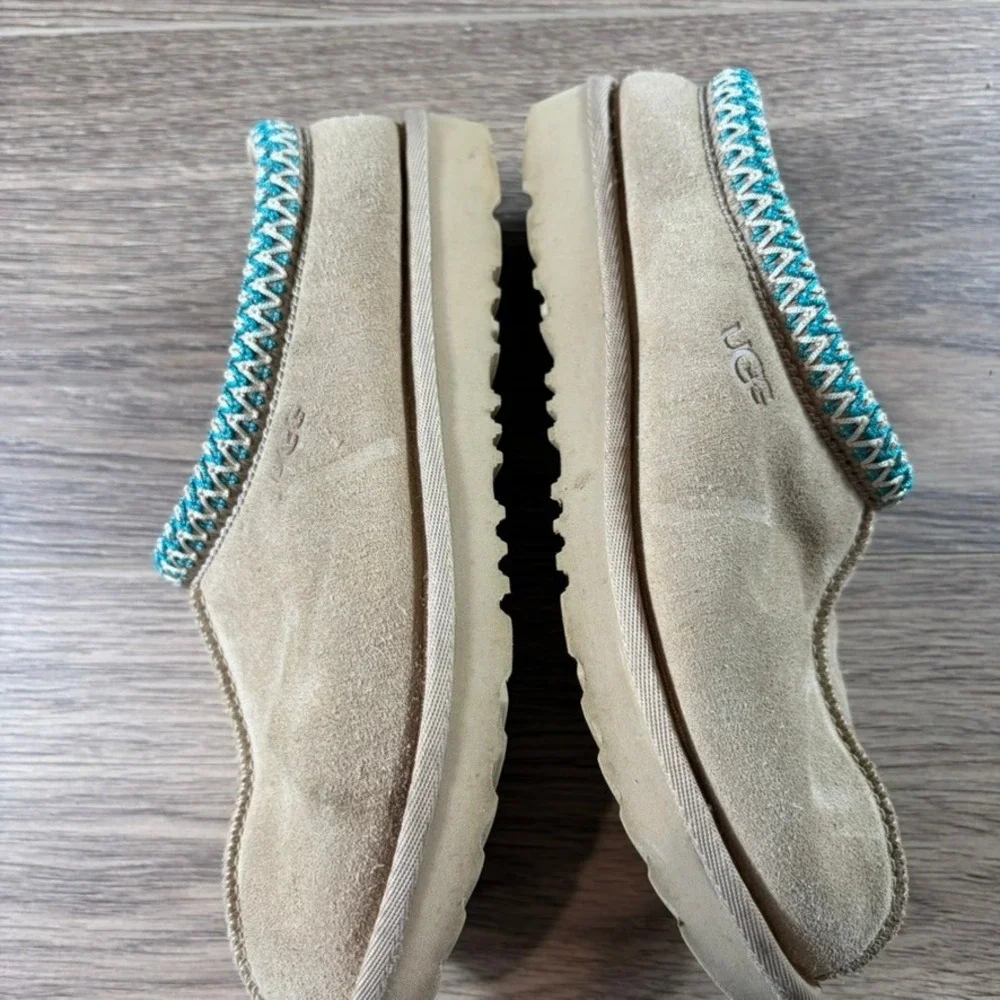UGG Kids Tasman Suede Slippers Tan Teal Braid Trim Size 4 1019066K Slide Casual